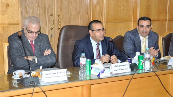 رئيس جامعة المنصورة يبحث الترتيبات النهائية لملف الجودة بـ«الطب البيطري»