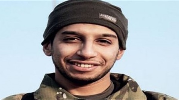الانتحارية التي قضت مع اباعود في مداهمة بضاحية باريس هي احدى قريباته