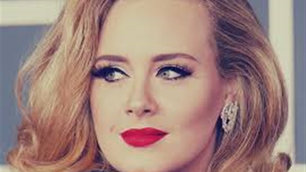 تقارير: المغنية الانجليزية أديل تطرح ألبومها الجديد اليوم