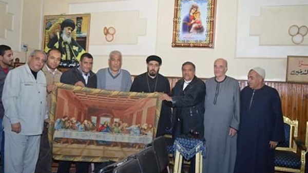 بالصور.. «الصوت النضيف» ترصد مخالفات انتخابية لـ«عفت السادات»