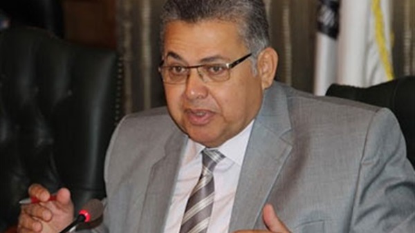 «الشيحي» يعد باستطلاع رأي أساتذة الجامعات حول قانون «التعليم العالي»