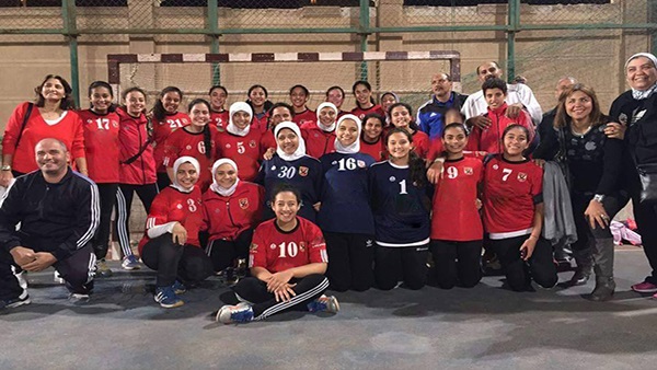 «بنات يد الأهلي 2000» يواجهن «الطيران» في بطولة الجمهورية