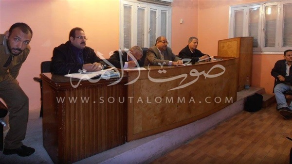 رئيس مدينة الحامول يستمع لشكاوى المواطنين بكفر الشيخ 