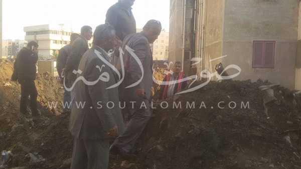 «رخا» يتفقد أعمال الكهرباء بمنطقة «أمل زرزاره» ببورسعيد 