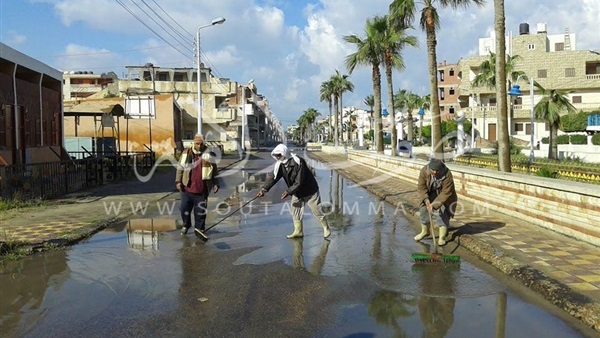 حملات موسعة لكسح مياه الأمطار من شوارع كفر الشيخ‎
