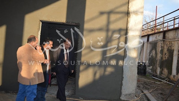 مساعد محافظ كفر الشيخ يتابع العمل في محطة الرفع الجديدة بمصنع الزيوت‎