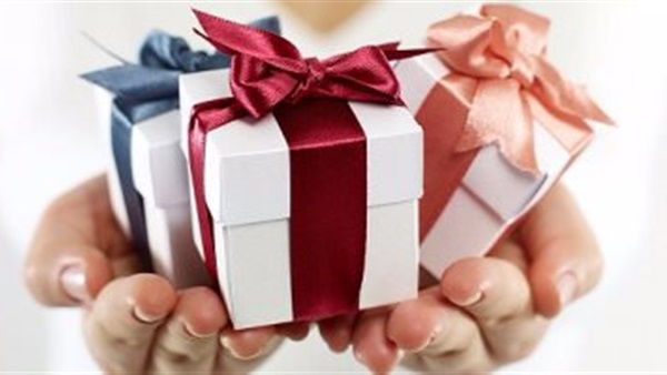 اختار صح.. "5 نماذج للهدايا هتفرح قلب حبيبتك"