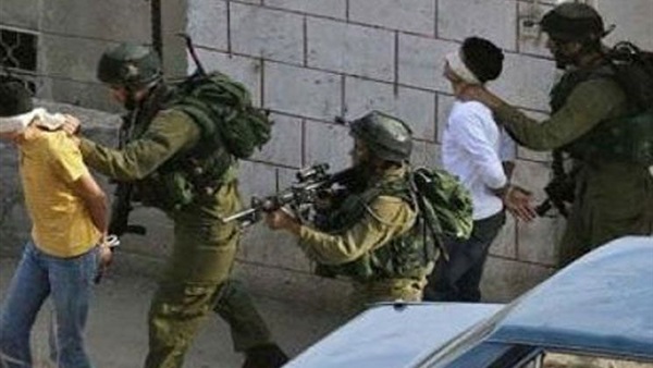 الاحتلال الإسرائيلي يعتقل 11 فلسطينيا من الضفة