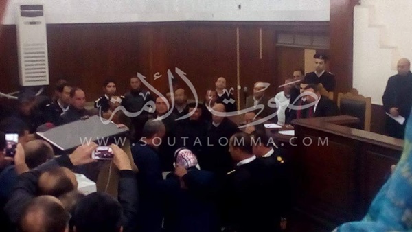 قاضي «فض رابعة» يسمح لوالدة «البلتاجي» بمقابلة ابنها