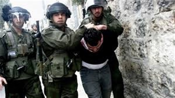 قوات الاحتلال الإسرائيلي تعتقل 15 فلسطينيا