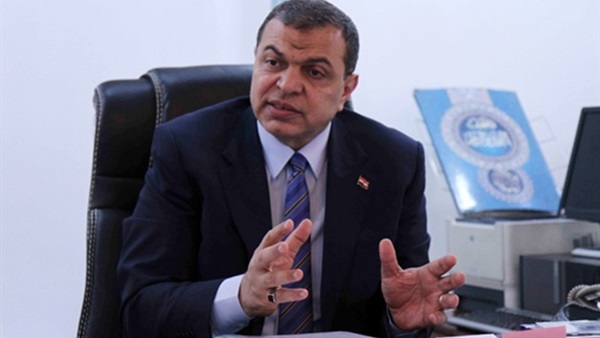«سعفان» يتابع حالة المواطن المصري المعتدى عليه بالكويت