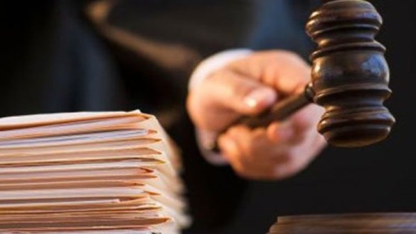 إحالة دعوى استعادة الأموال المهربة للخارج إلى «مفوضي الدولة» 