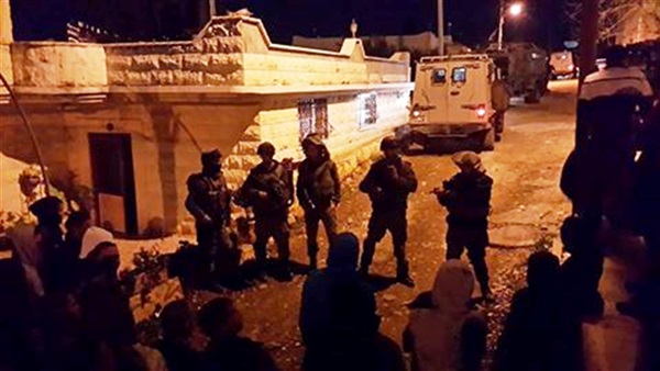 الاحتلال الإسرائيلي يعتقل 9920 فلسطينيًا منذ أكتوبر 2015