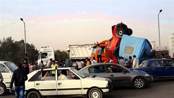 إعادة الحركة المرورية بالقليوبية بعد تصادم 4 سيارات‎