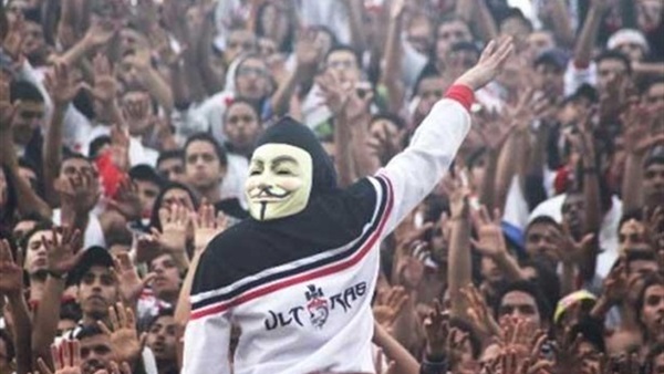 القمة 113: جماهير الزمالك تهتف لـ«باسم مرسي»