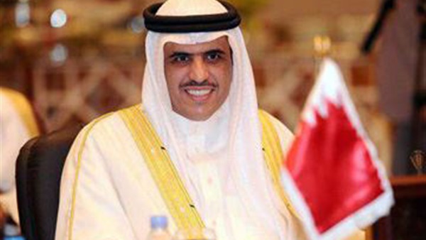 وزير الإعلام البحريني يلتقي الداعية السعودي عائض القرني