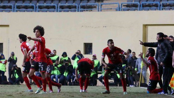 5 لقطات مثيرة في مباراة القمة (فيديو)