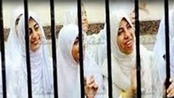 متهمة في «اقتحام قسم حلوان» للمحكمة: «ما ليش دعوة بالإخوان»