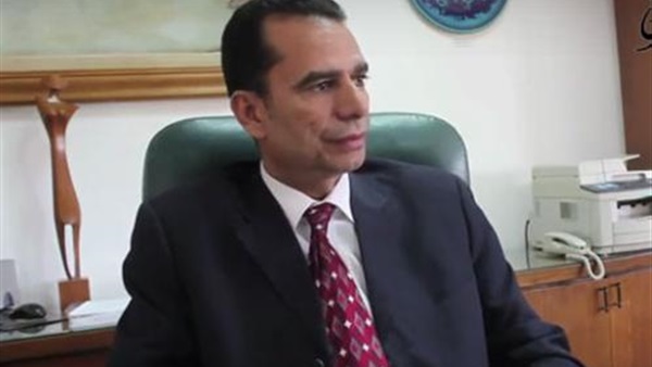  ‏‫جامعة الامارات تكرم بدران