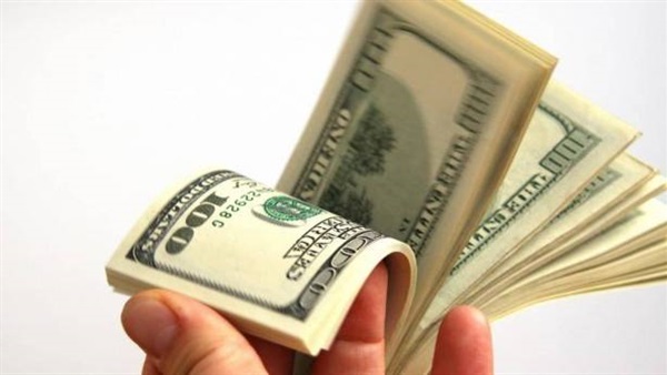 تعرف على أسعار الدولار فى أول أيام العام الجديد بالبنوك 