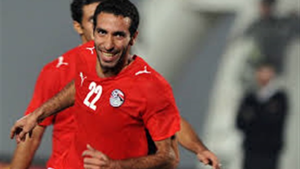 أبوتريكة يسخر من لاعبي الأهلي مشجعي الريال