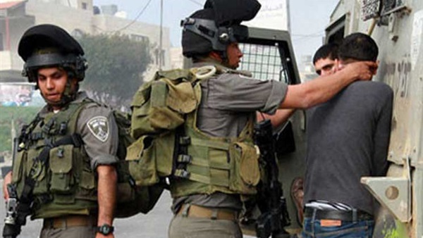الاحتلال يعتقل 37 فلسطينيا في الضفة الغربية