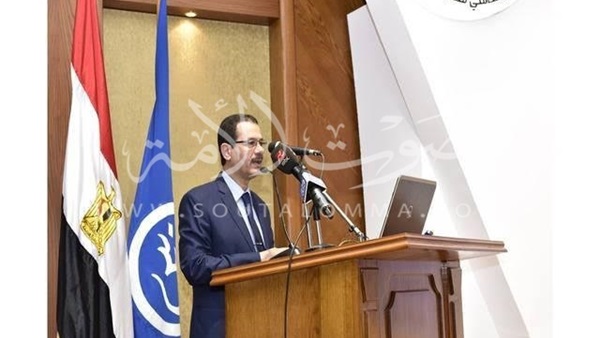 «درويش»: مينائي شرق بورسعيد والسخنة يحفزان المستثمر