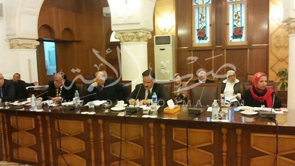 جامعة الإسكندرية تناقش ضوابط الإجازات الأكاديمية والوظيفية لهيئة التدريس
