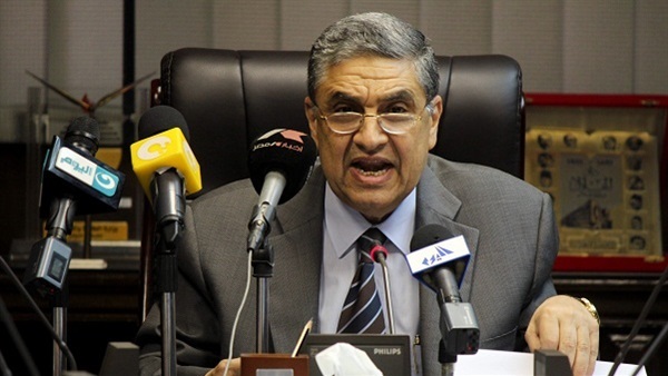  وزير الكهرباء: 4 مليار دولار للإستثمار فى مشروعات الطاقة الشمسة وطاقة الرياح 