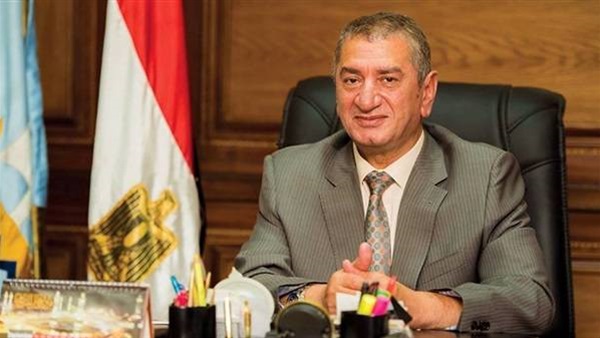 القوات المسلحة توزع سلعا غذائية على مواطني كفر الشيخ 