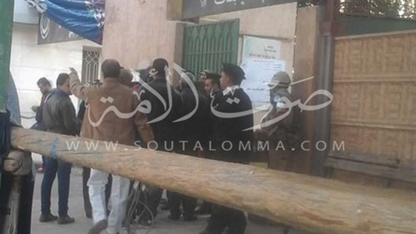 بالصور.. بدء توافد الناخبين على لجان مصر القديمة