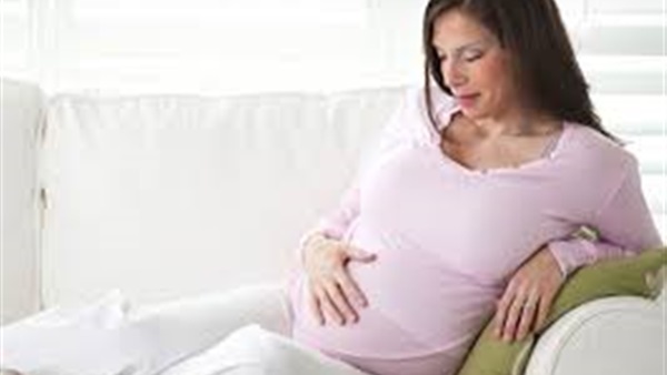 زيادة وزن الأم بعد الولادة يزيد خطر إصابة طفلها بالبدانة