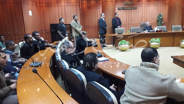 محافظ بورسعيد: لن أسمح بحصول أي شخص على وحدة لا يستحقها