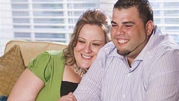 دراسة: الزواج المبكر يصيب الزوجين بالسمنة