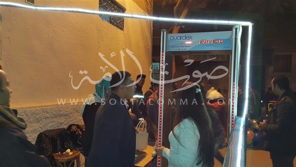 انتشار أمني مكثف بمحيط الكنائس في السويس (صور)