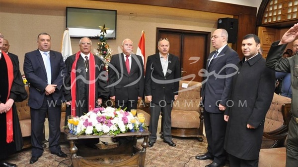 محافظ بورسعيد يزور عدد من الكنائس في أعياد الميلاد المجيد