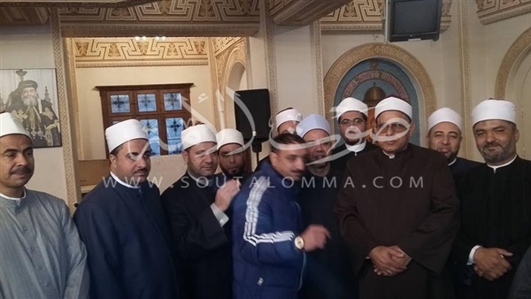 «أوقاف الإسكندرية» تشارك الأقباط في أعيادهم (صور)