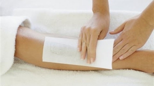 خبيرة تجميل: الشمع أفضل وسيلة لإزالة الشعر من الجسم 