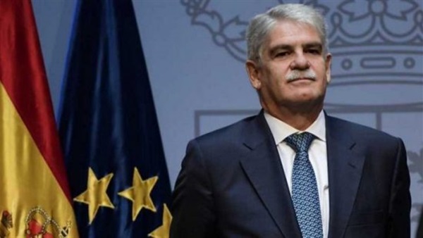 أسبانيا: لابد من منح ترامب فرصة قبل الحكم عليه