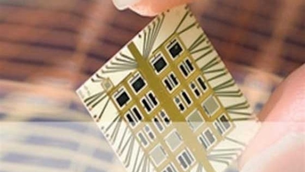 «شريحة مربعة تزرع تحت الجلد» أحدث وسيلة لمنع الحمل