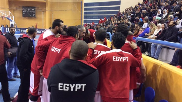 تعرف على سبب خروج «مكاوي» من مباراة منتخب السلة أمام المغرب (صور)