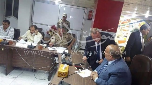  بالصور ..محافظ الدقهلية يتابع سير العملية الانتخابية من غرفة العمليات