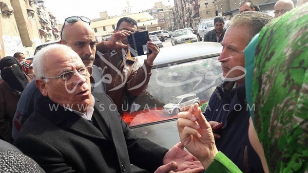 محافظ بورسعيد: إنهاء تعاقد شركات النظافة المتقاعسة عن عملها (صور)