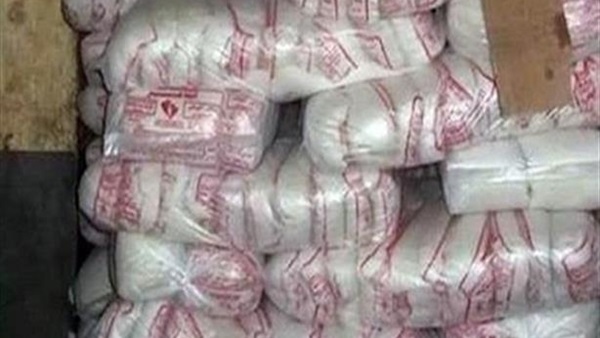 ضبط 155 طن سكر في مخزن غير مرخص بقنا