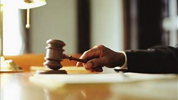 ضبط عاطل لفرضه الإتاوات على السيارات بشبرا الخيمة‎ 