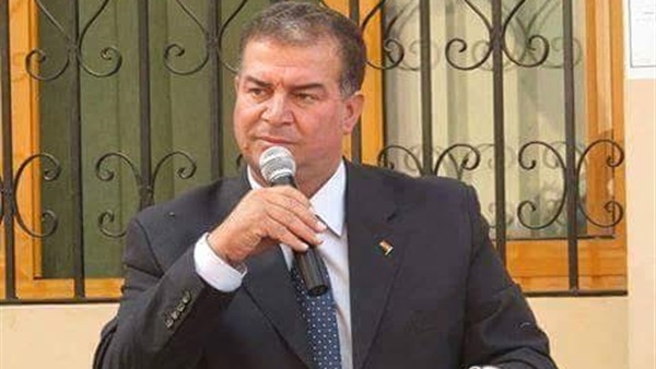 وكيل التعليم بالفيوم يحيل ملاحظا ومراقب دور للتحقيق