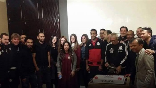 فندق إقامة المنتخب يقيم حفلًا للفراعنة بعد ختام المعسكر