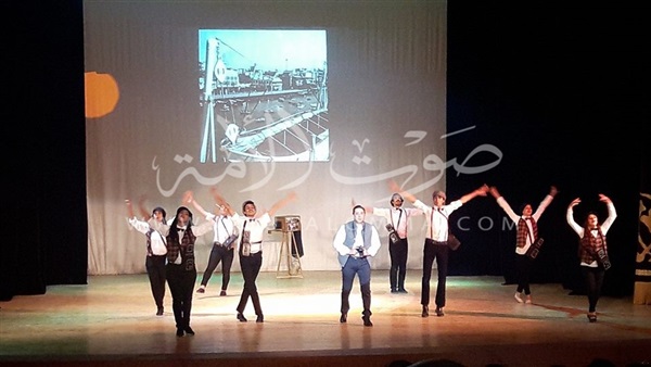 انطلاق أول عروض مسرحية «المصوراتي» في بورسعيد (صور)