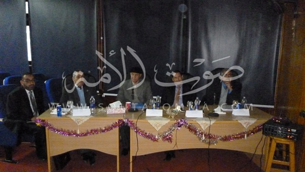 «شاهين» يحضر مناقشة رسالة ماجستير «التقييم الهيدروجيولوجي لشرق بورسعيد»