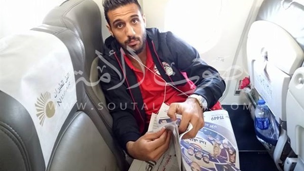 لاعبو منتخب مصر على رحلة الجابون (صور)